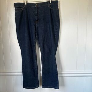 L.L. Bean Women’s Classic Fit Dark Blue Straight-Leg Jeans. Size 20W (Regular)